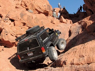 Popis: C:\Users\Alex\Desktop\154_0705_13_z+nevada_desert_off_roading+1999_jeep_cherokee_xj.jpg